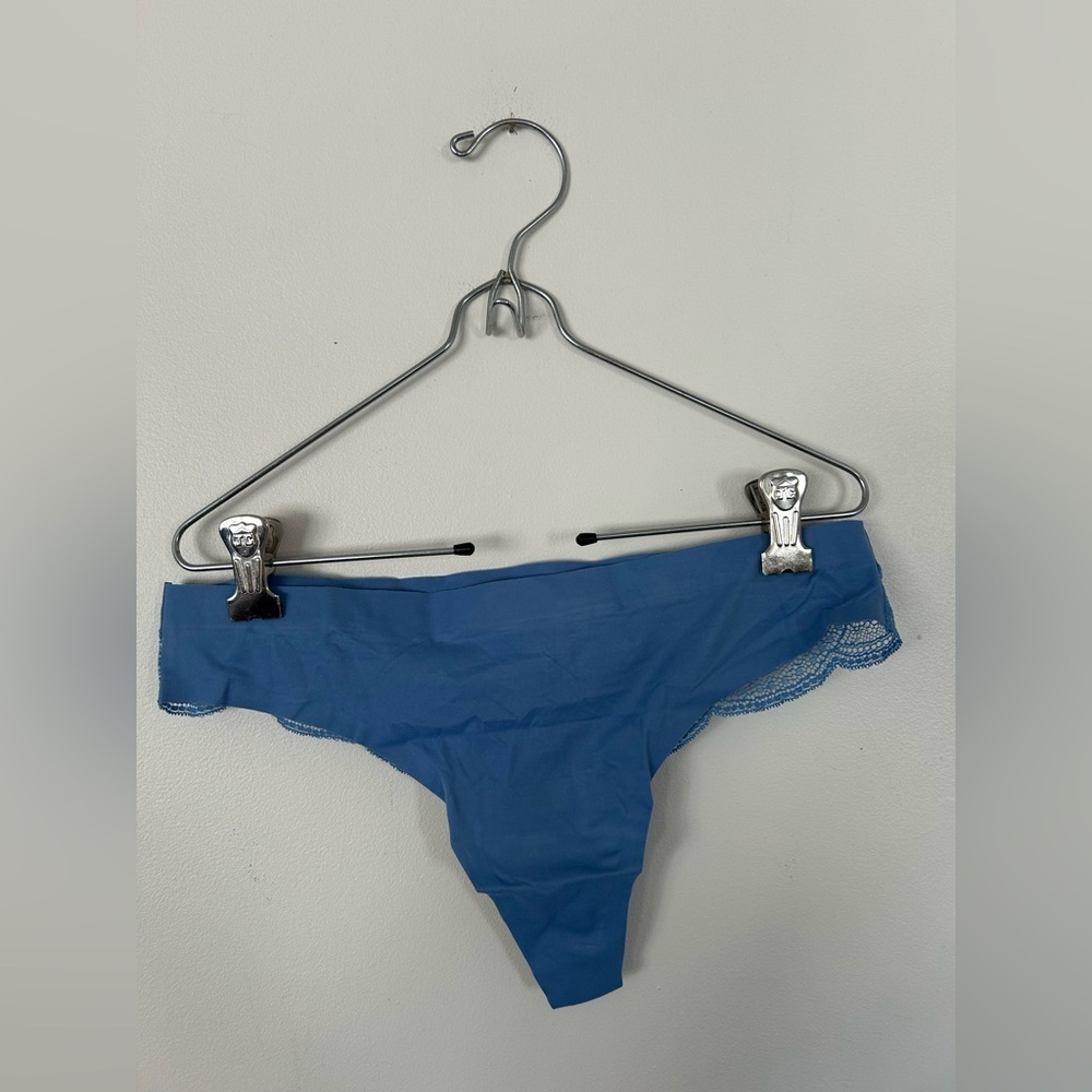 NWOT KNIX Essential Lace Thong Underwear Panties Medium Daylight